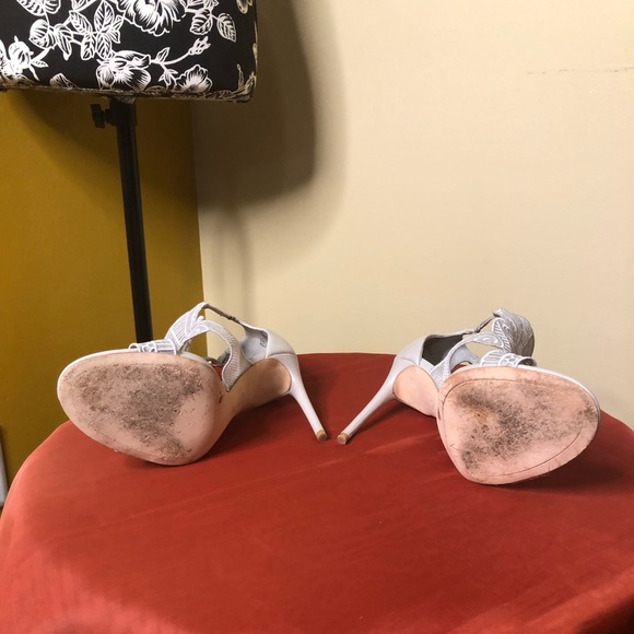 Vince Camuto Fabric top Heels S9.5 - Picture 2 of 6